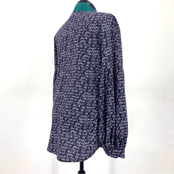 Cabi Te Amo Blouse # 5336, 'Love' Printed Long Sleeve V-neck Navy Blouse, Medium - Picture 9 of 16